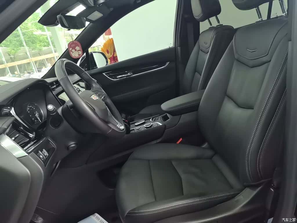 Cadillac XT6, 2022 15