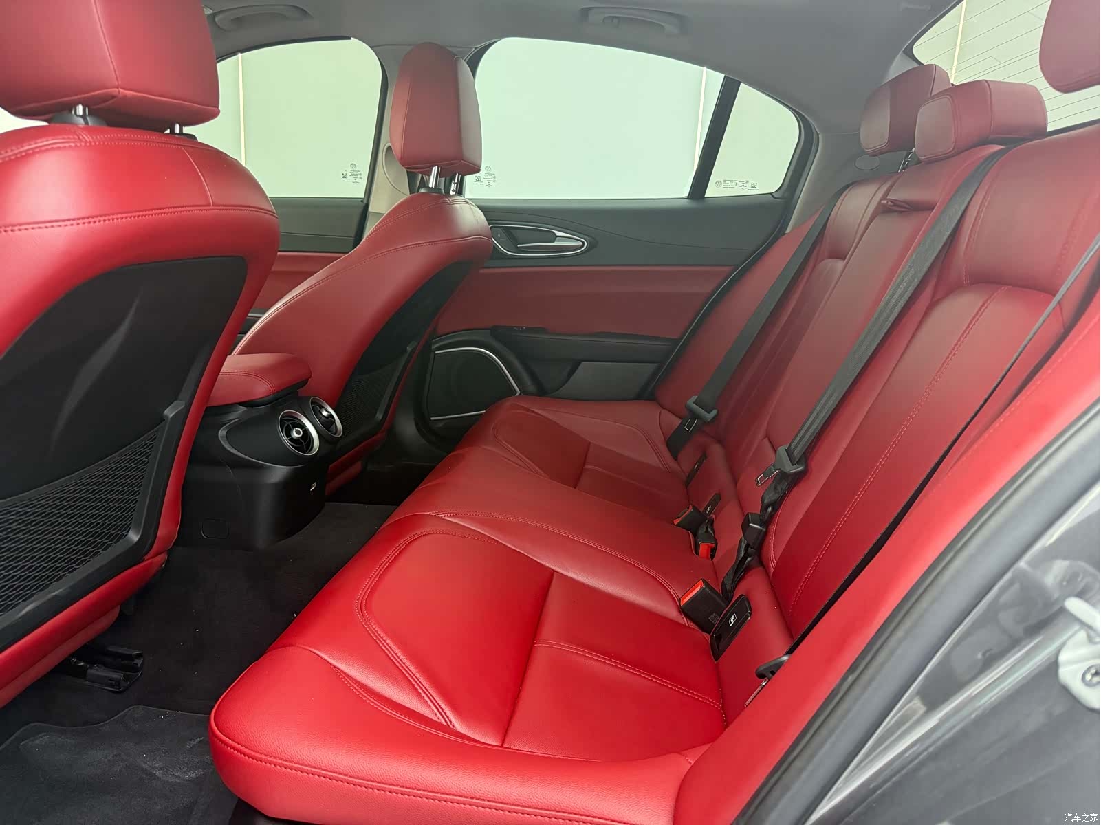 Alfa Romeo Giulia, 2020 6