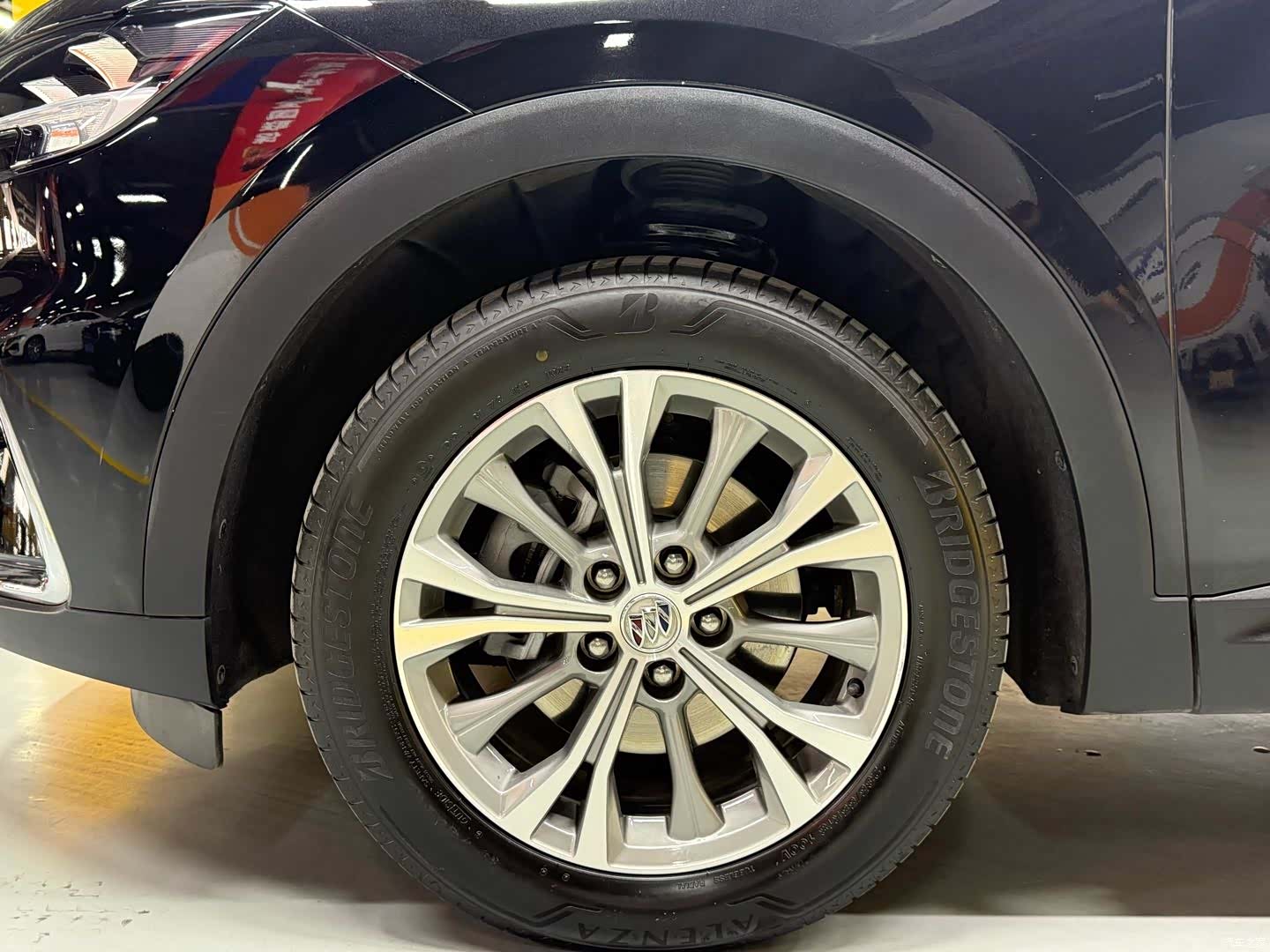 Buick Envision Plus, 2023 25