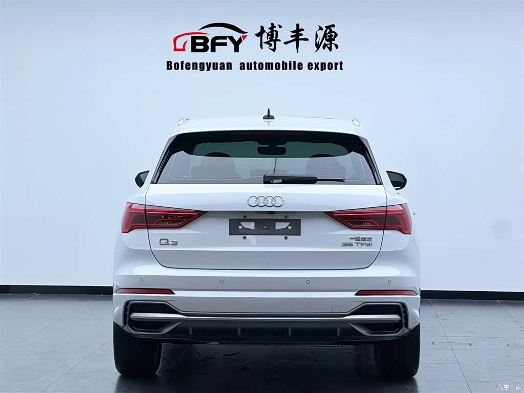 Audi Q3, 2022 4