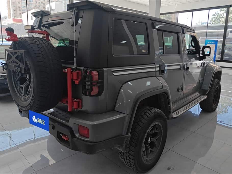 Beijing BJ40