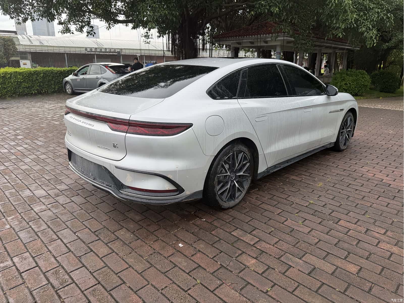 BYD Han, 2022 все фото