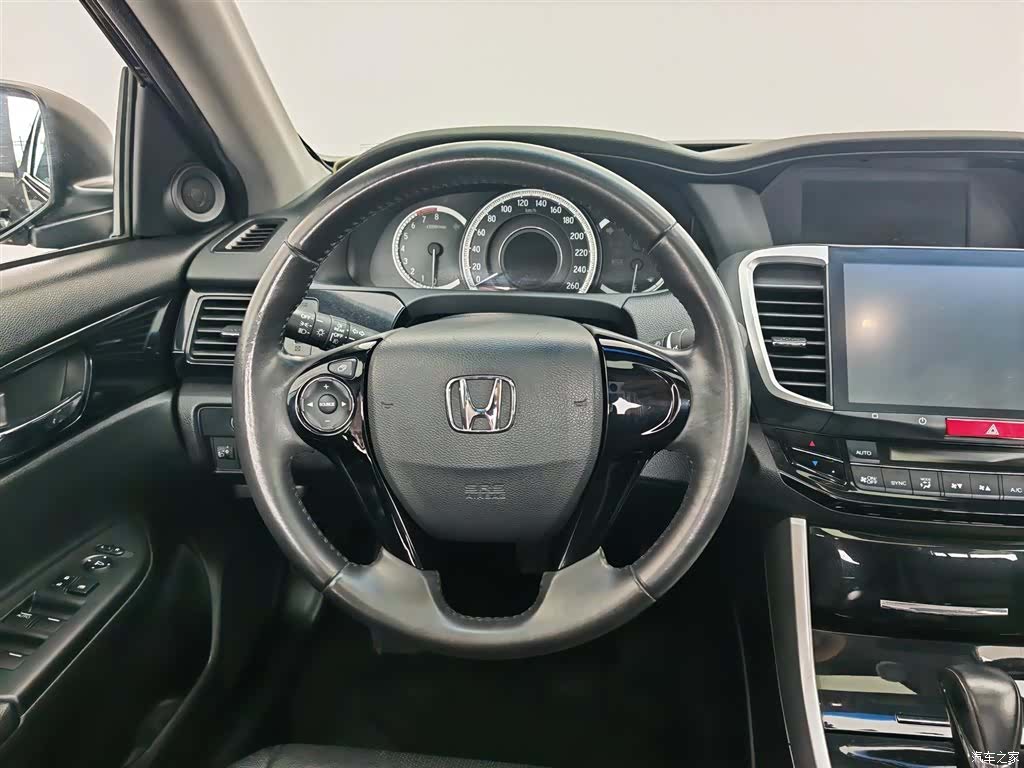 Honda Accord, 2016 11