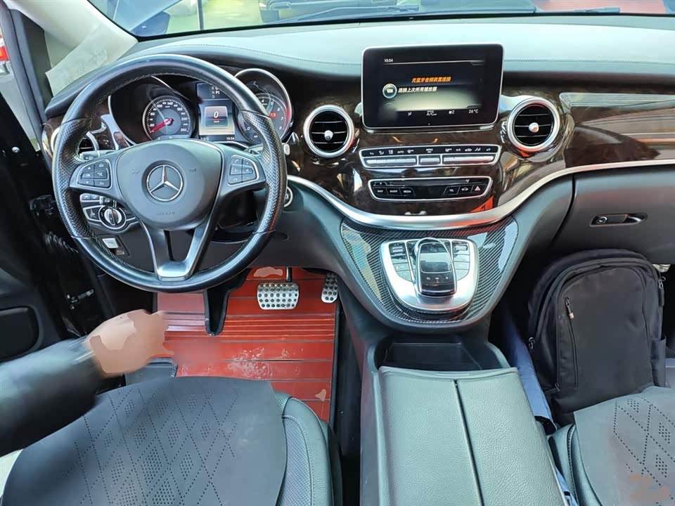 Mercedes-Benz V-class