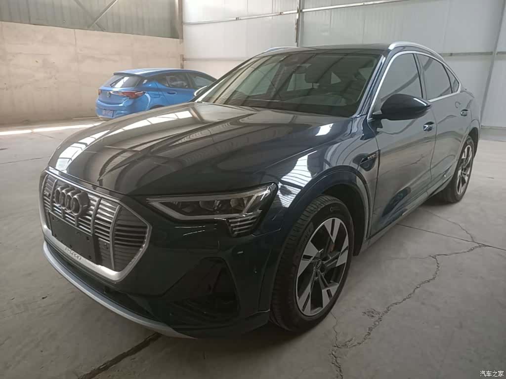Audi e-tron, 2022 2