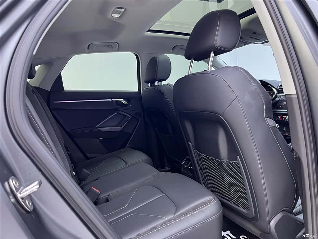 Audi Q3, 2023 19