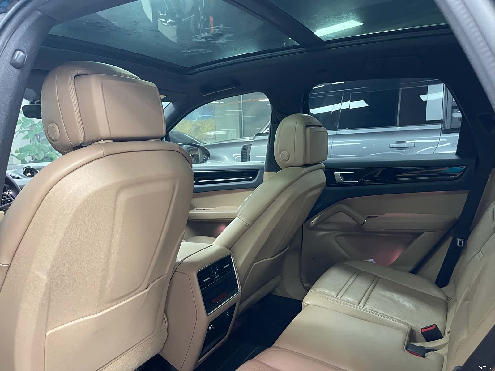 Porsche Cayenne, 2018 8
