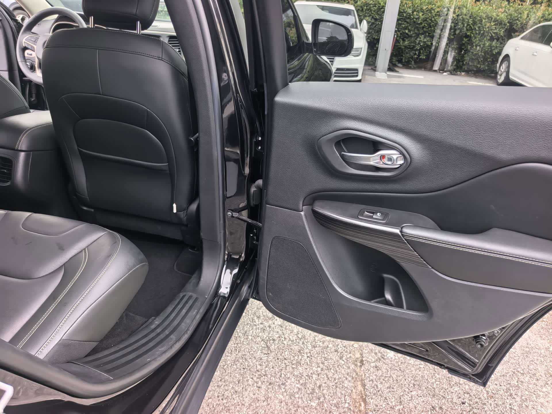 Jeep Cherokee, 2018 10