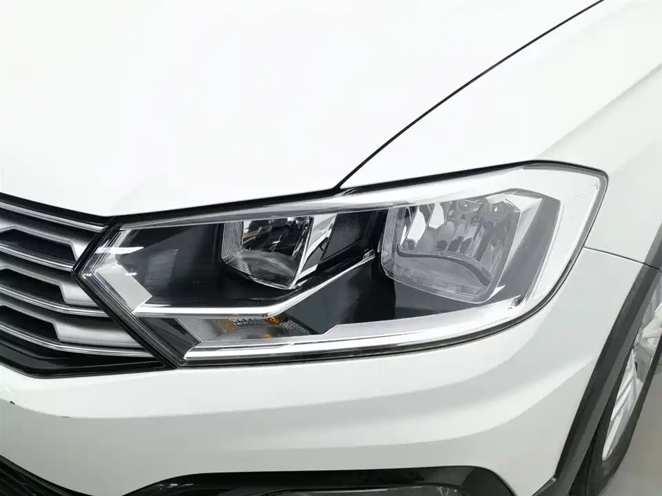 Volkswagen C-TREK Wei Collar