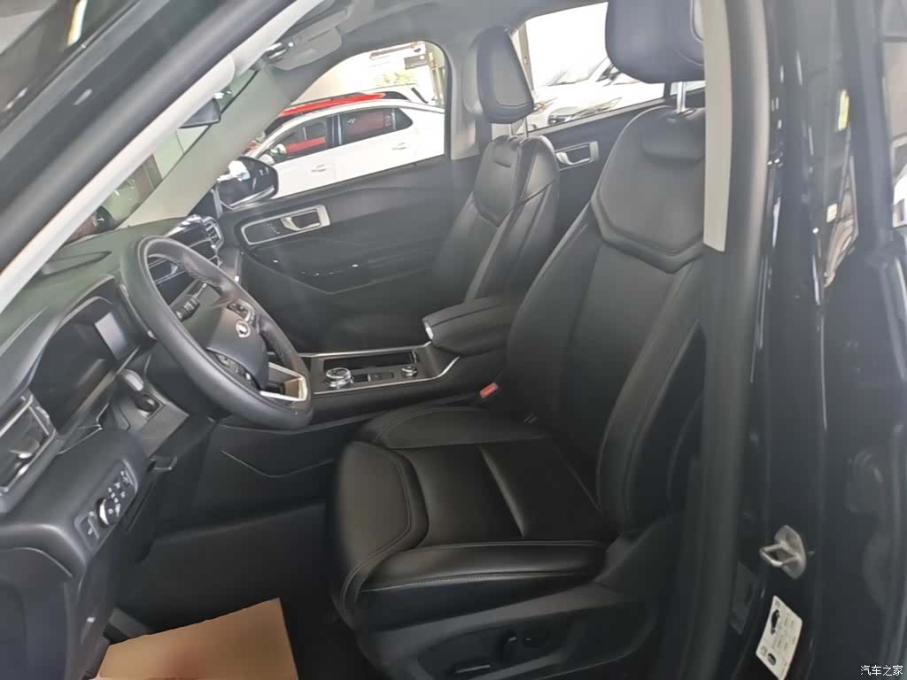 Ford Explorer, 2024 15
