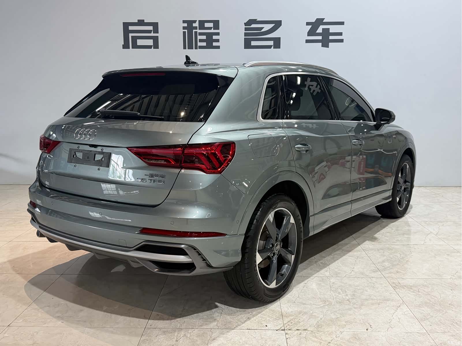 Audi Q3, 2023 4