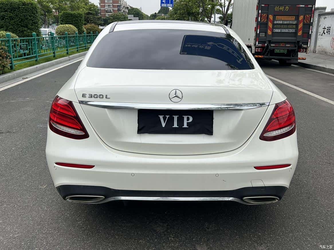 Mercedes-Benz E-Class, 2017 16