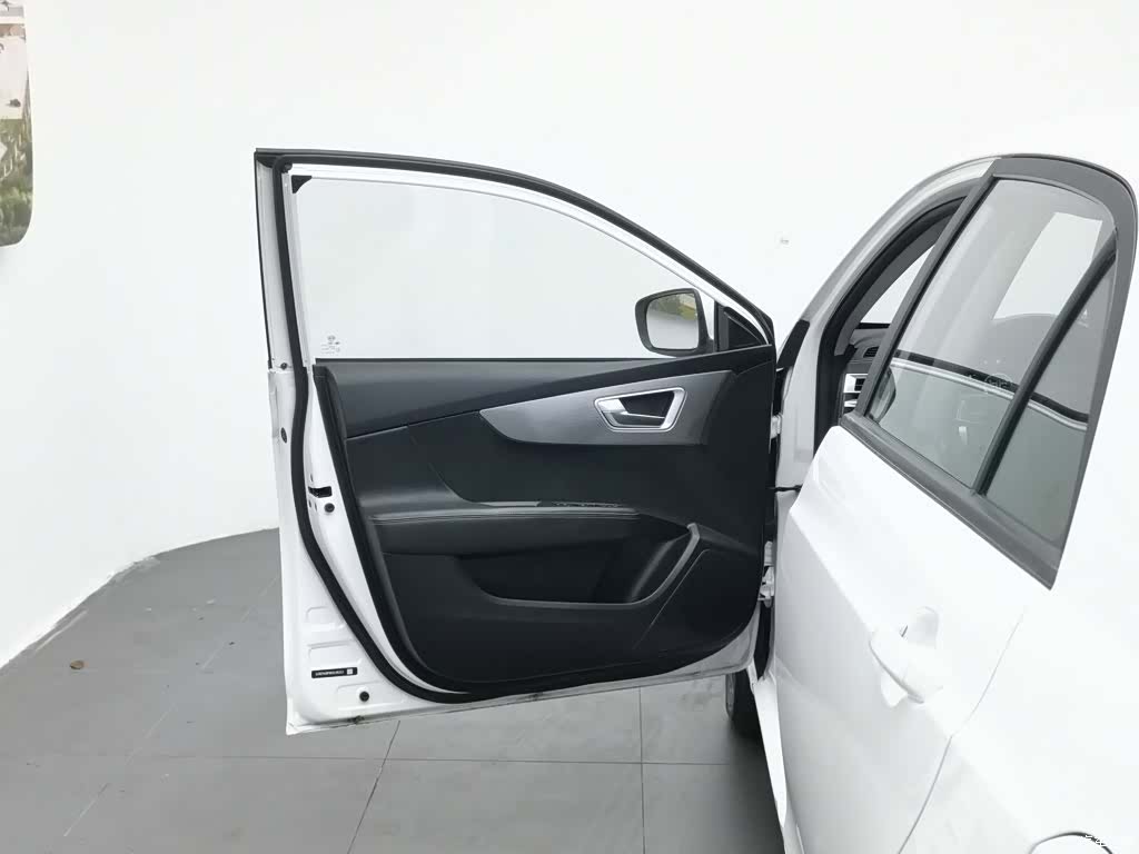 BYD Qin, 2020 8