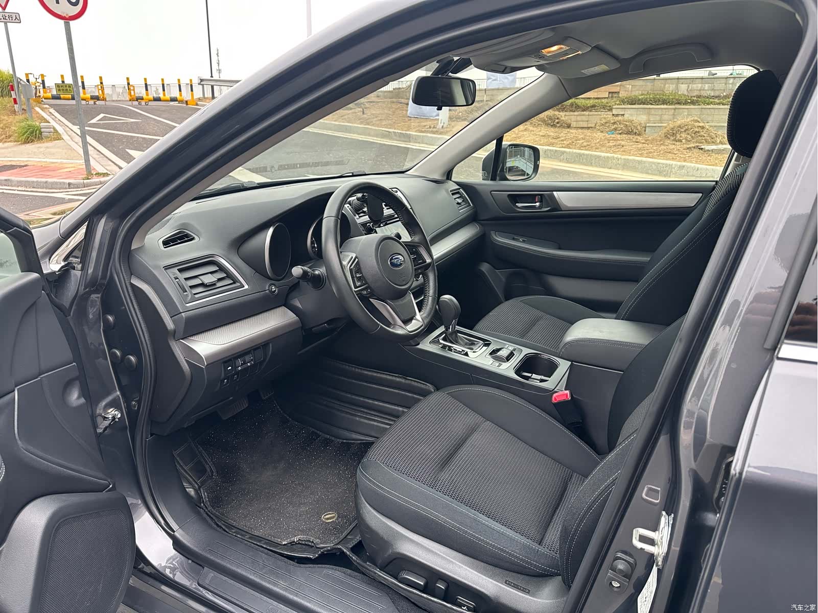 Subaru Legacy, 2021 9