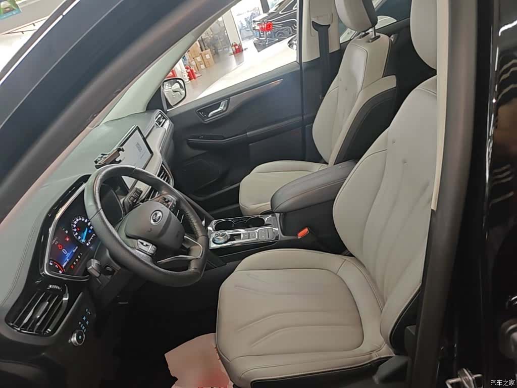 Ford Escape, 2022 15