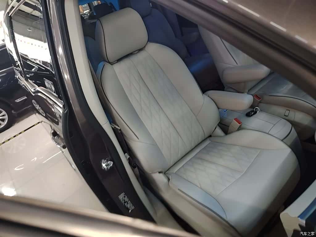 Buick GL8, 2021 25