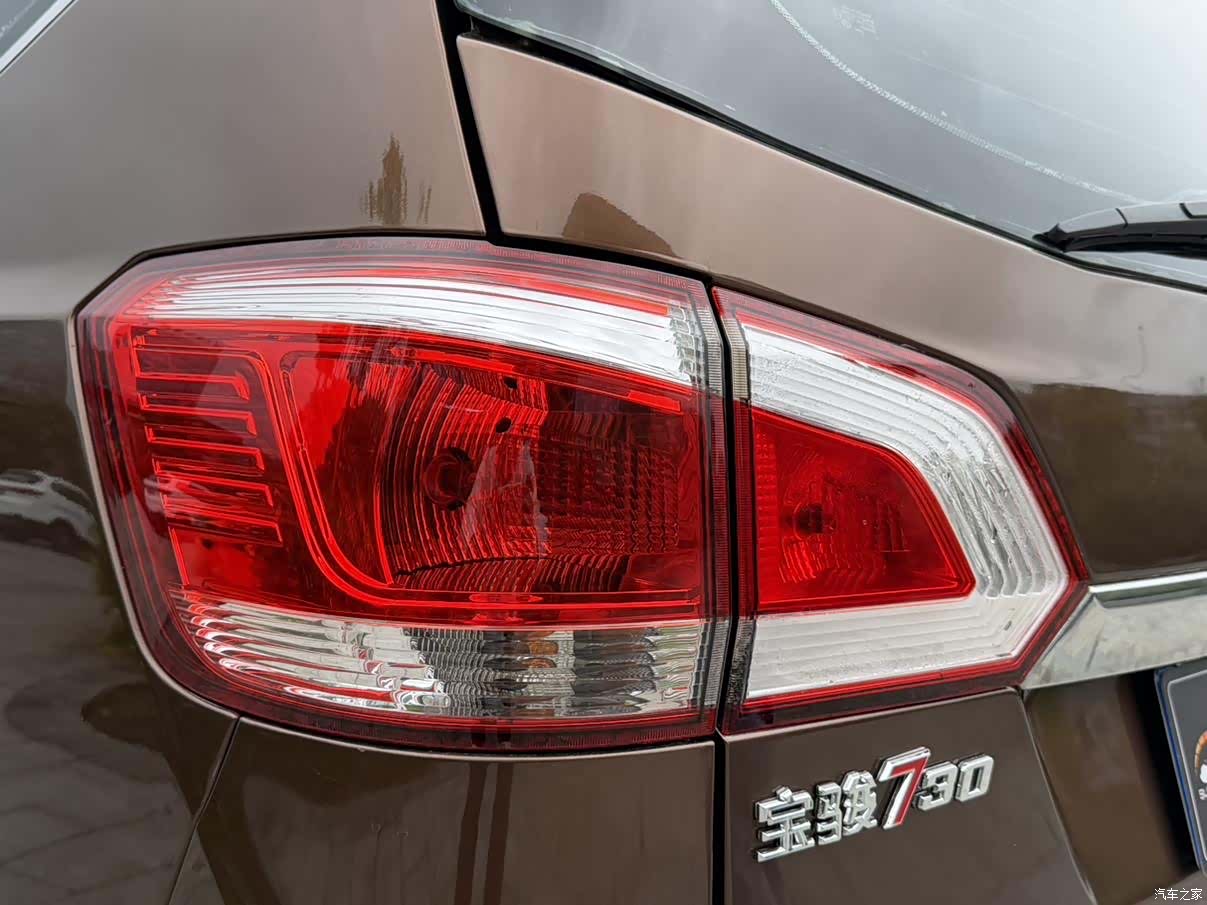 Wuling 730, 2016 14