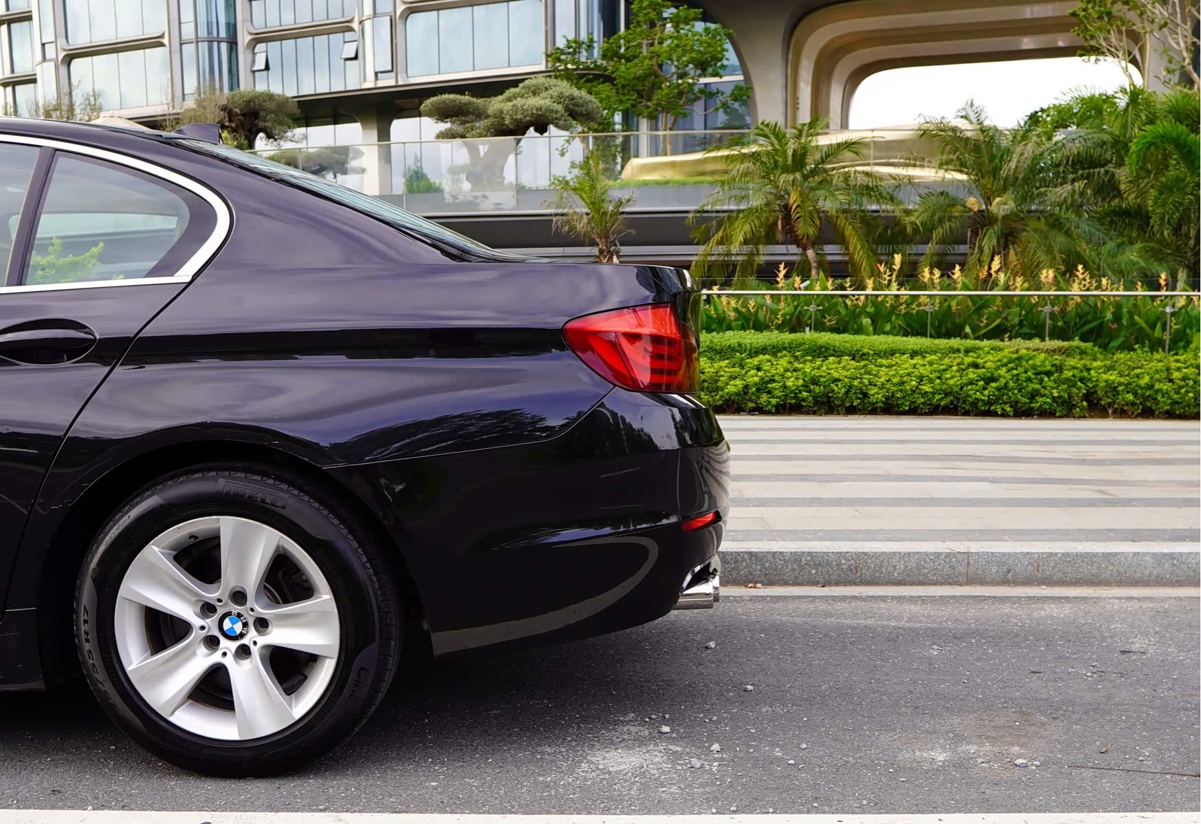 BMW 5 Series, 2011 25