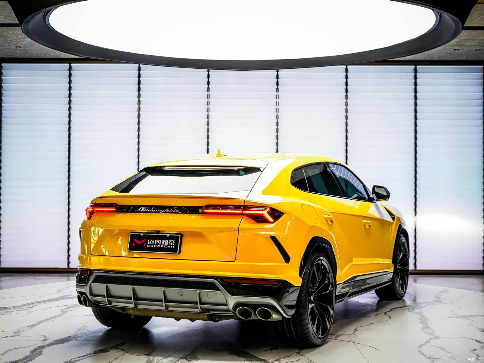 Lamborghini Urus, 2020 все фото