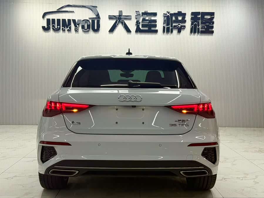 Audi A3 2023, фото 5