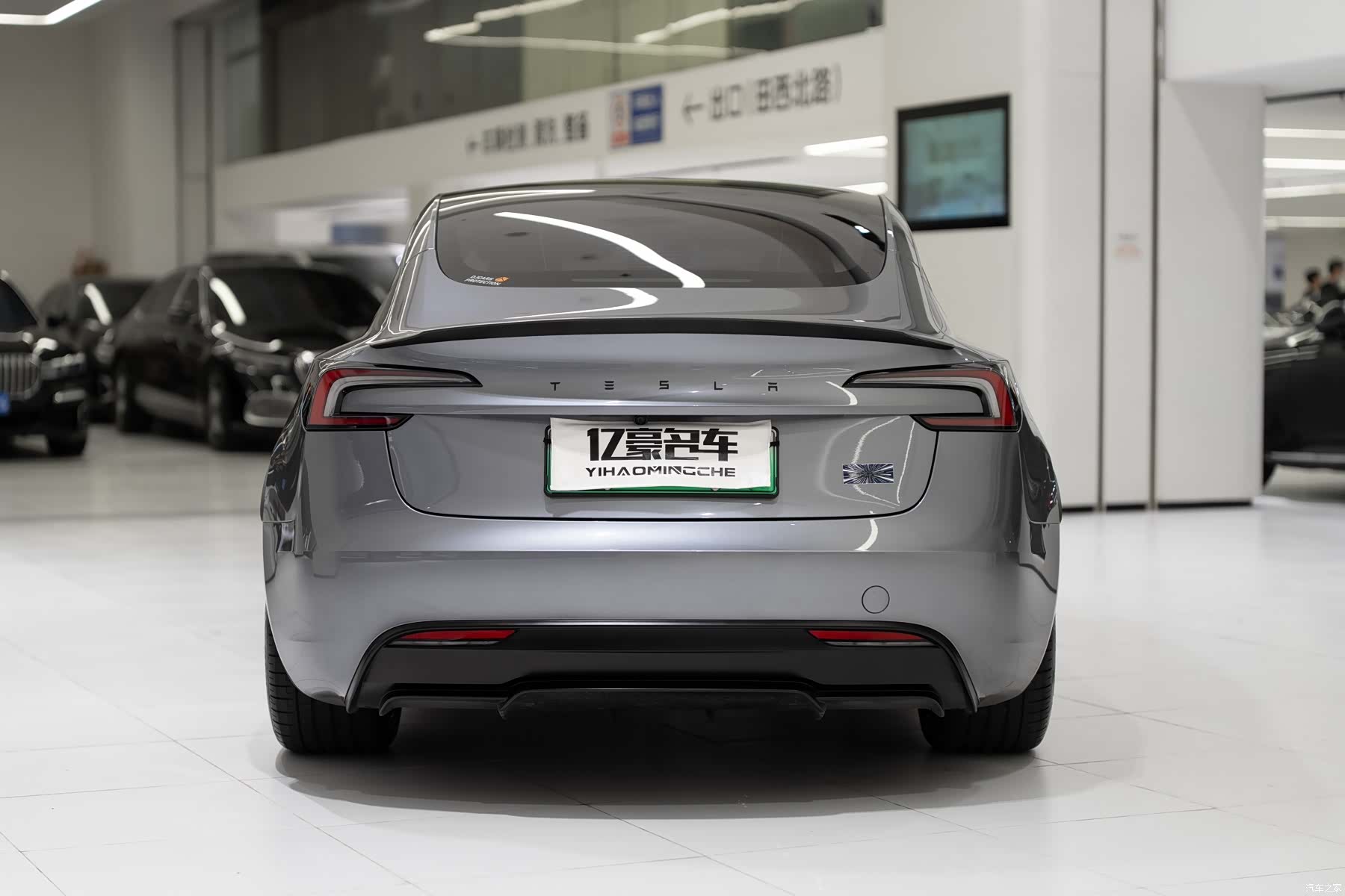 Tesla Model 3, 2025 4