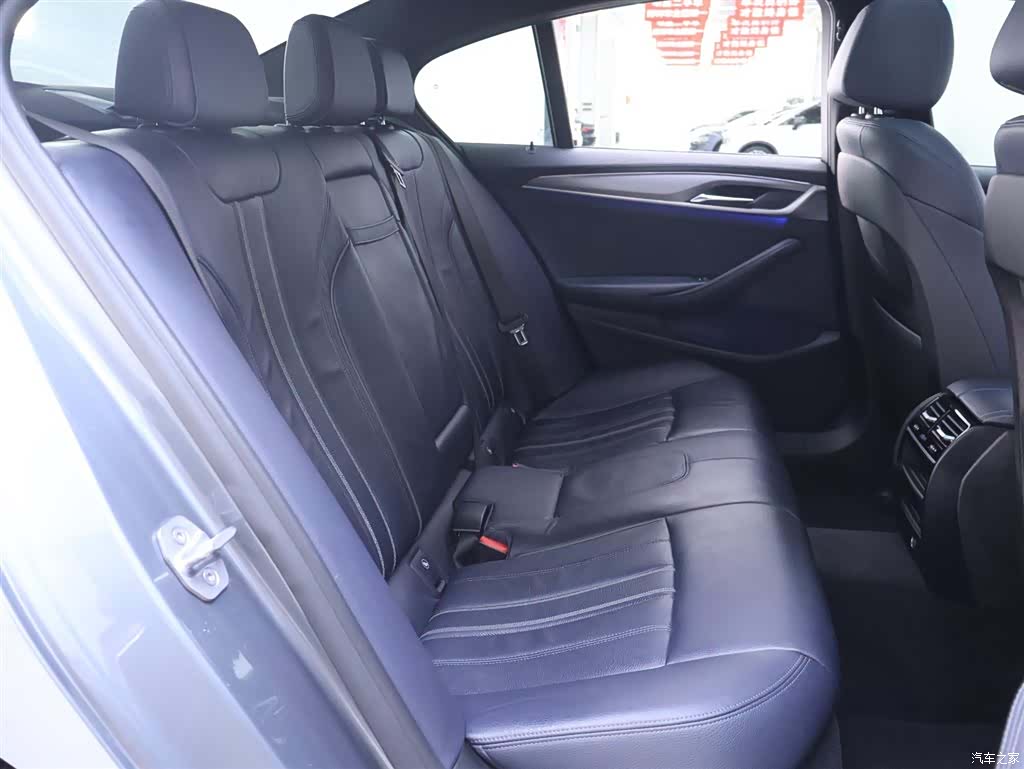 BMW 5 Series, 2018 21