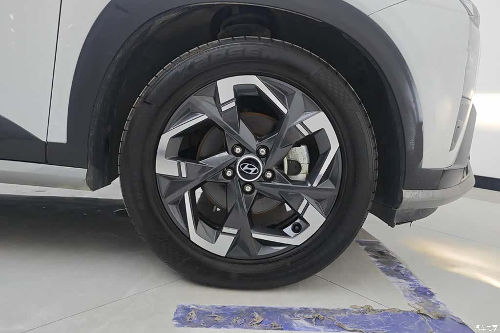 Hyundai ix35, 2023 6