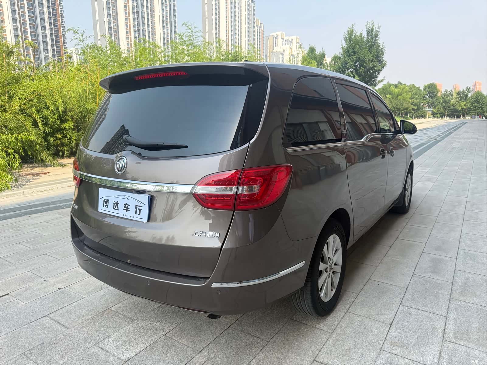 Buick GL8, 2016 11