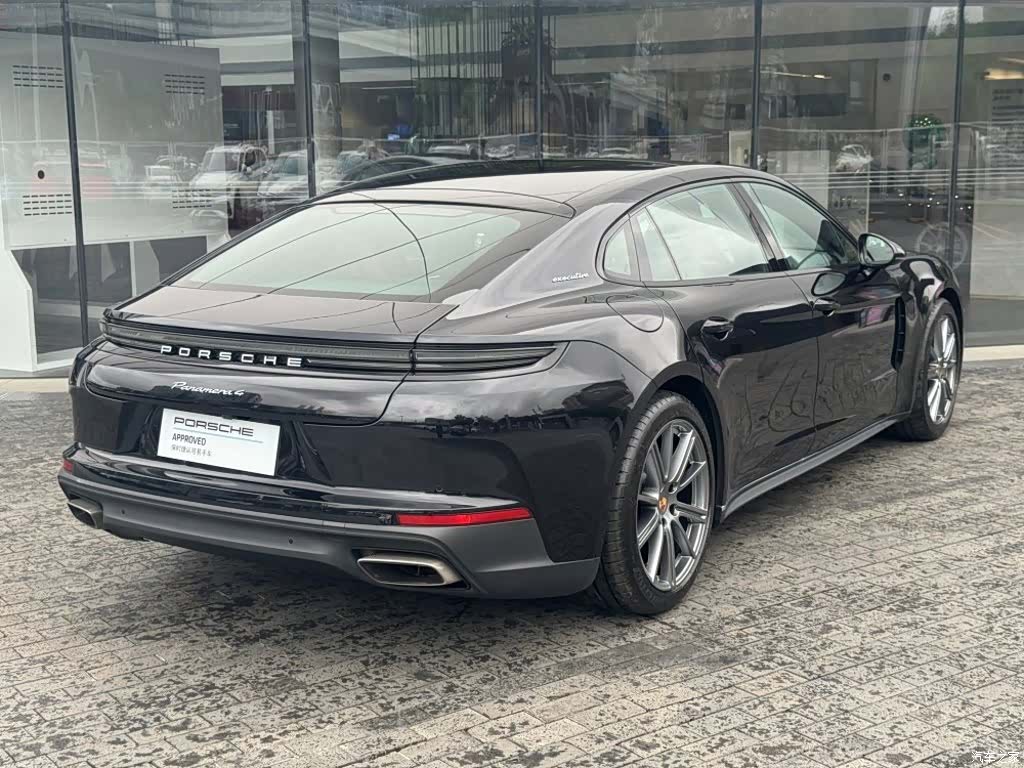Porsche Panamera, 2024 3