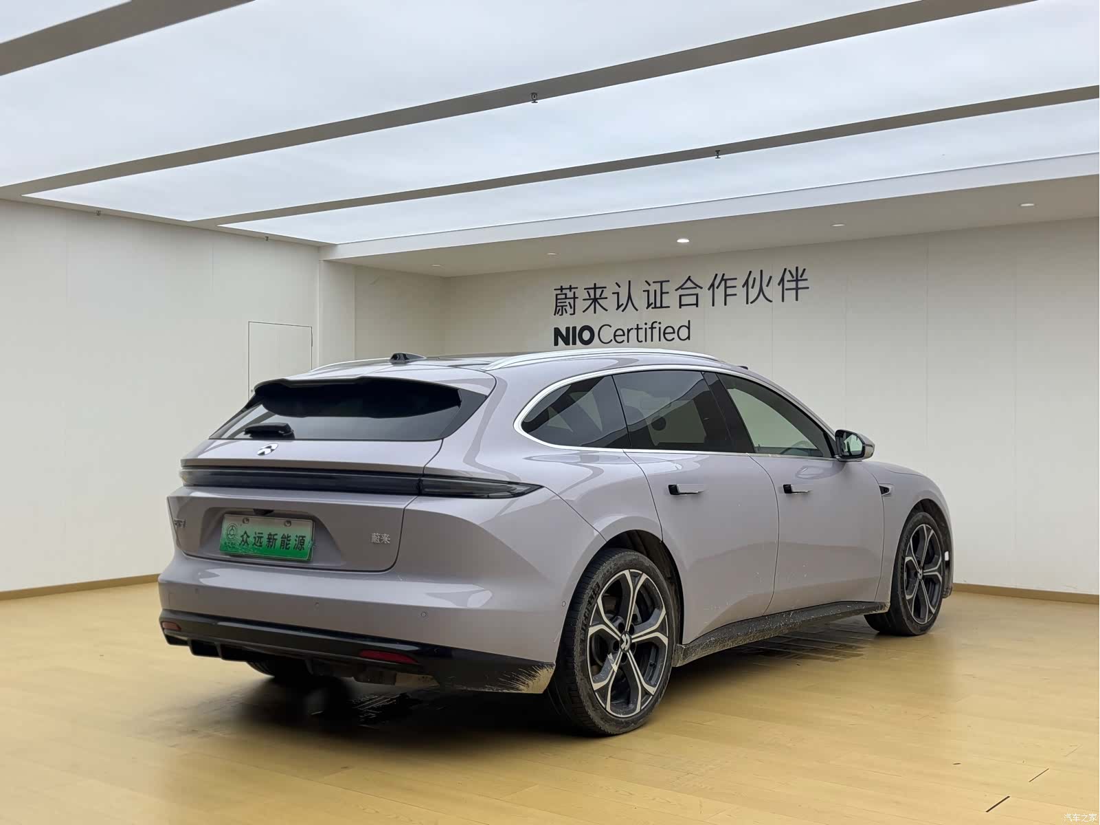 NIO ET5, 2025 все фото