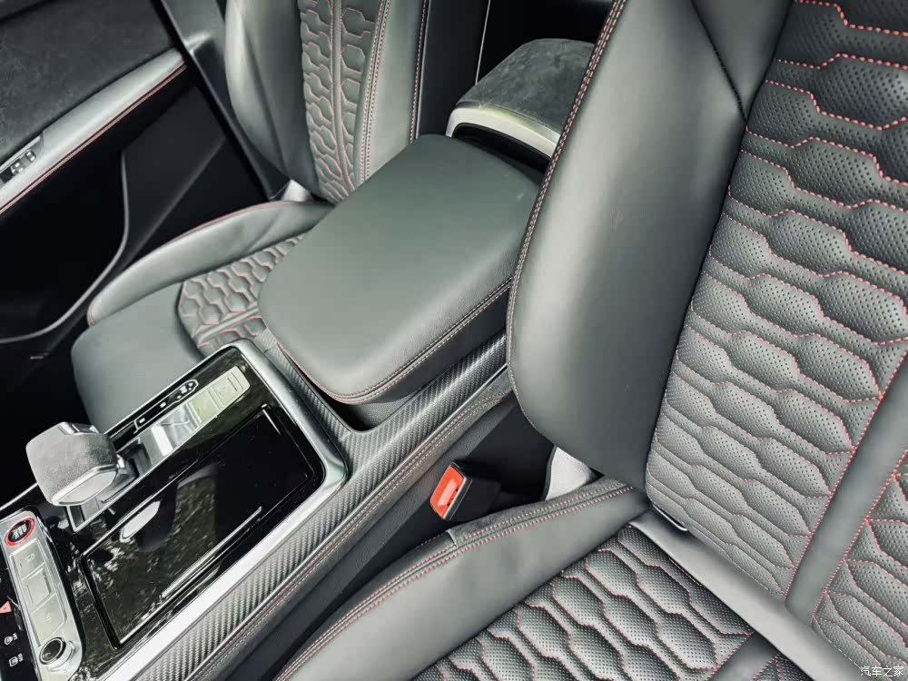 Audi Q8, 2026 все фото