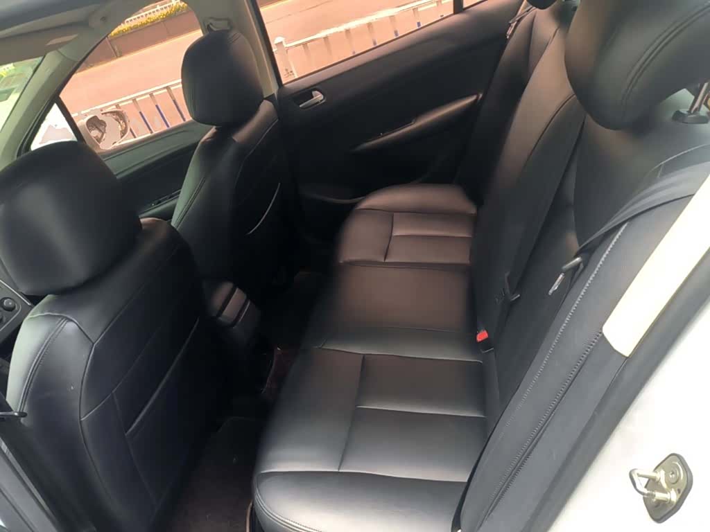 Peugeot 308, 2015 17