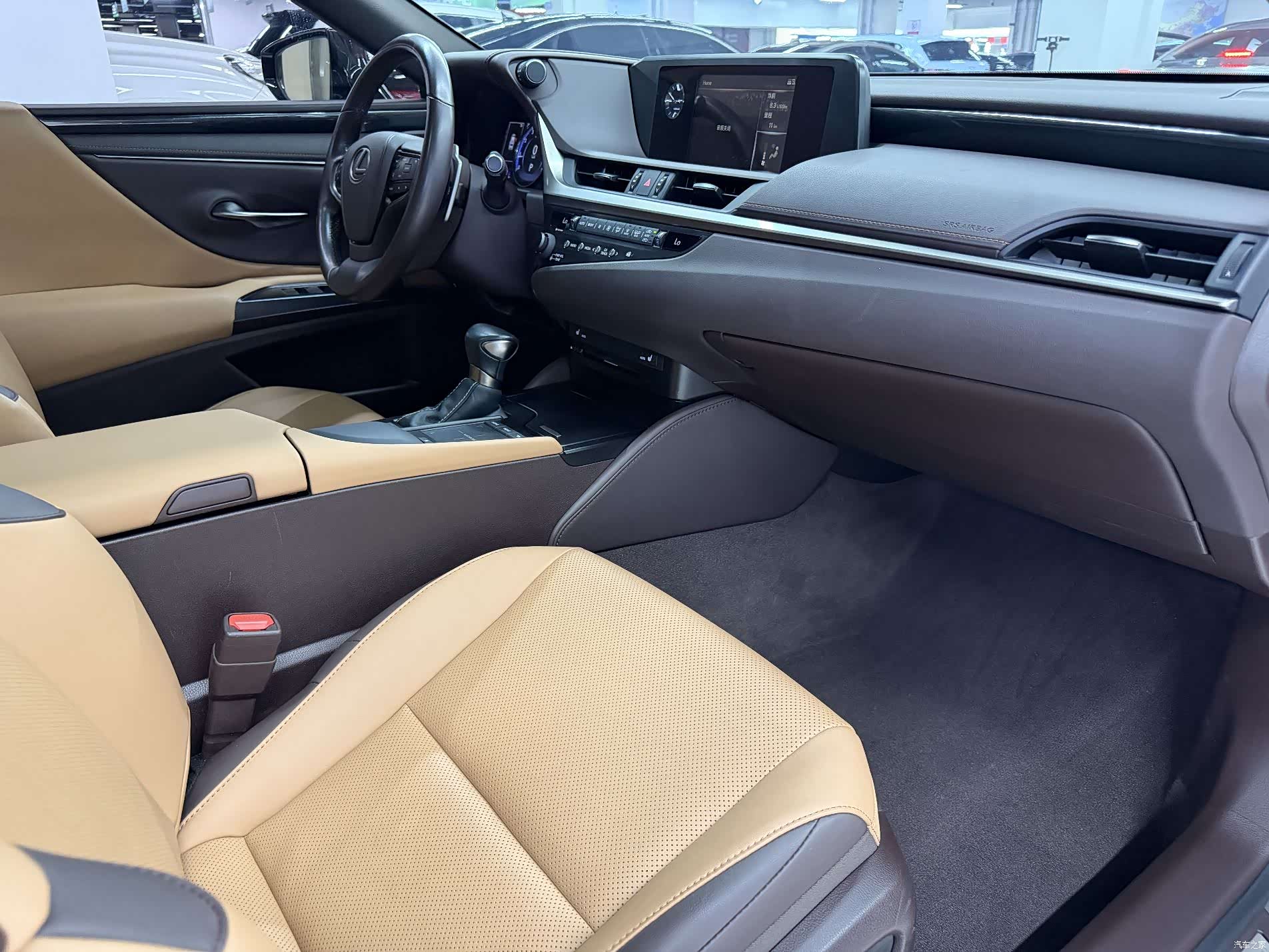 Lexus ES, 2020 6