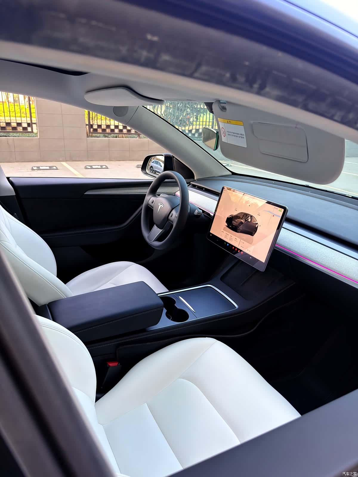 Tesla Model Y, 2023 7