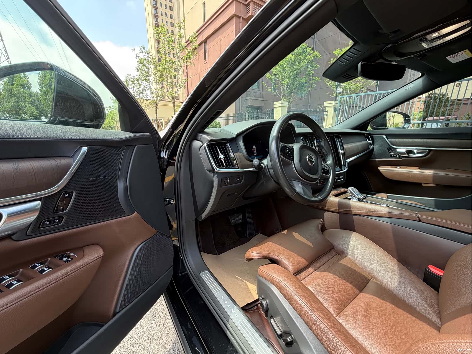Volvo S90, 2022 4