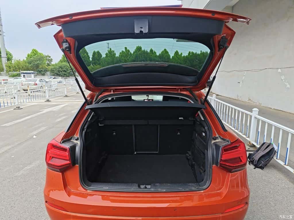 Audi Q2L, 2020 19
