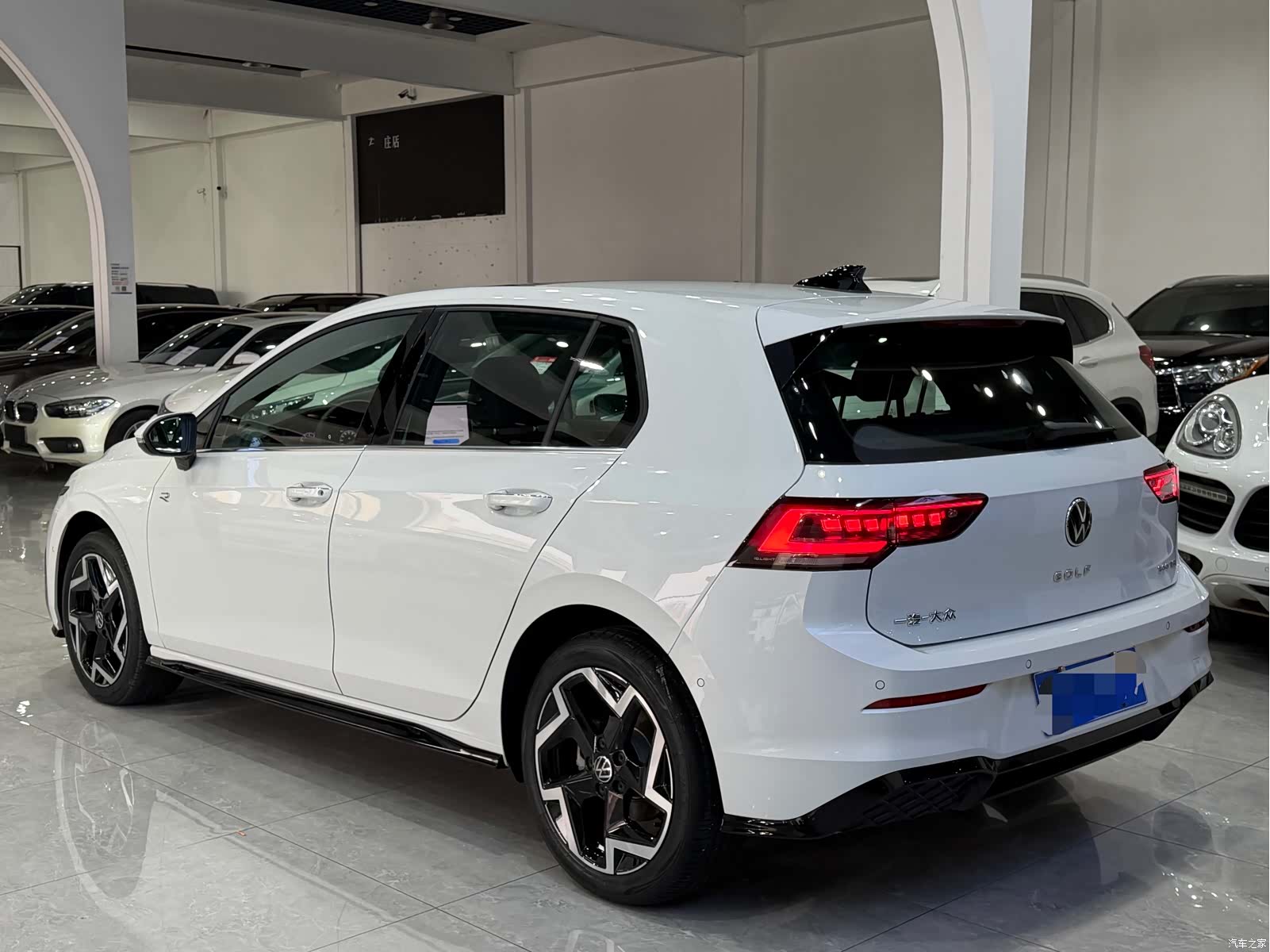 Volkswagen Golf, 2025 4
