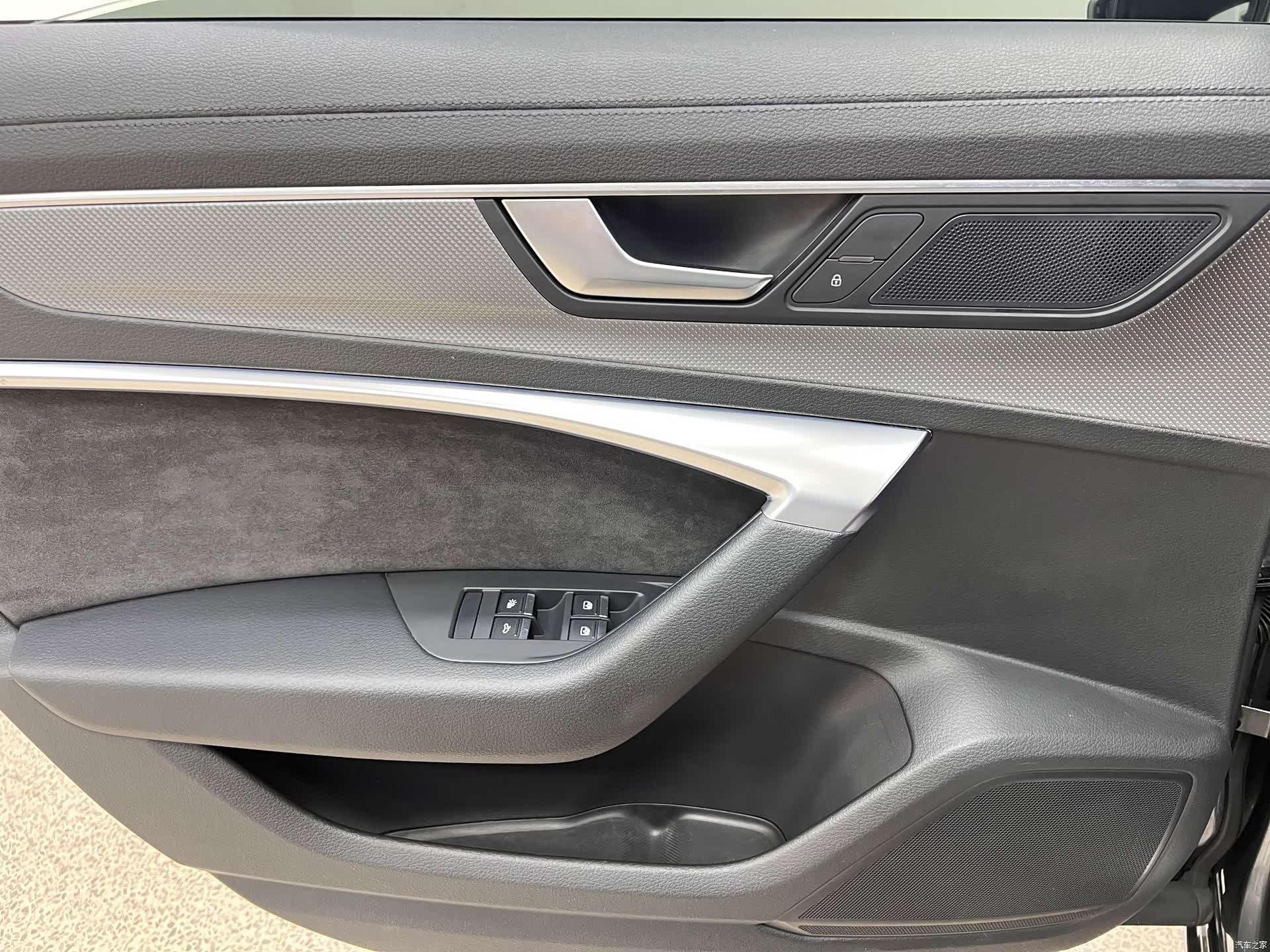 Audi A6L, 2019 32