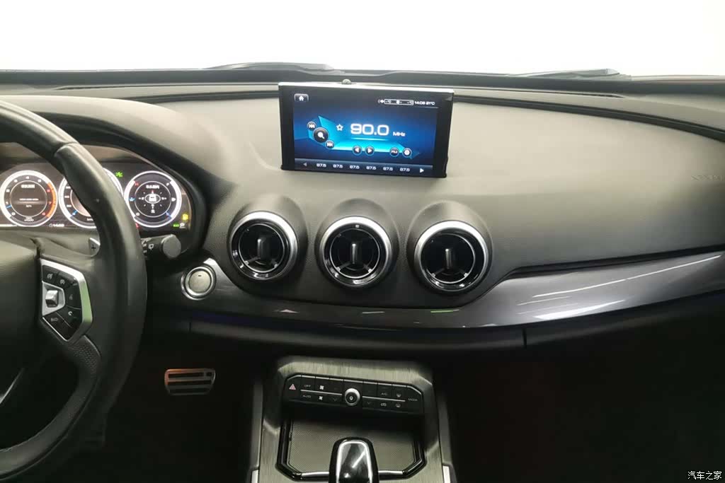 WEY VV7, 2019 13