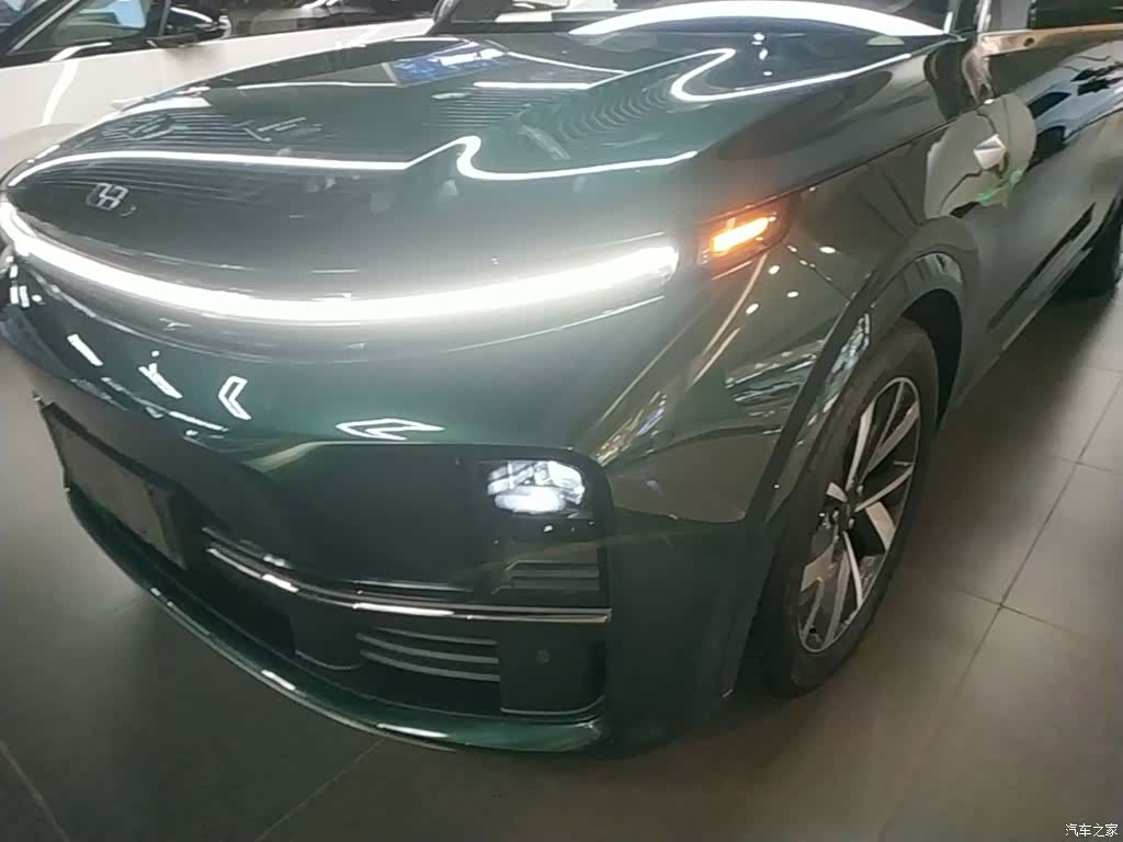 Li Auto L7, 2023 24