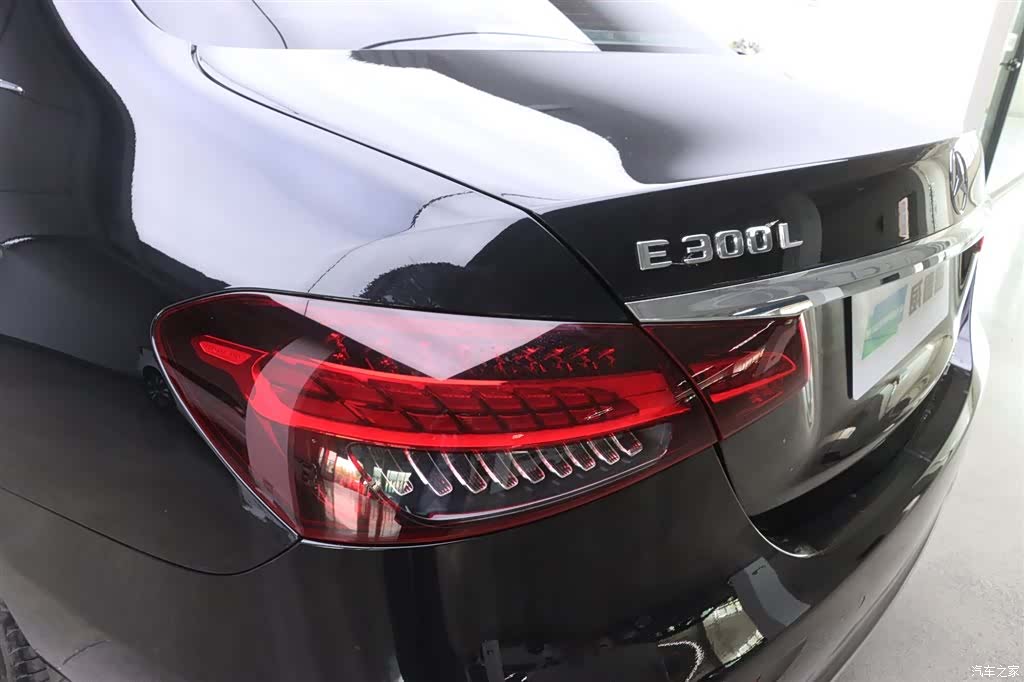 Mercedes-Benz E-Class, 2021 32