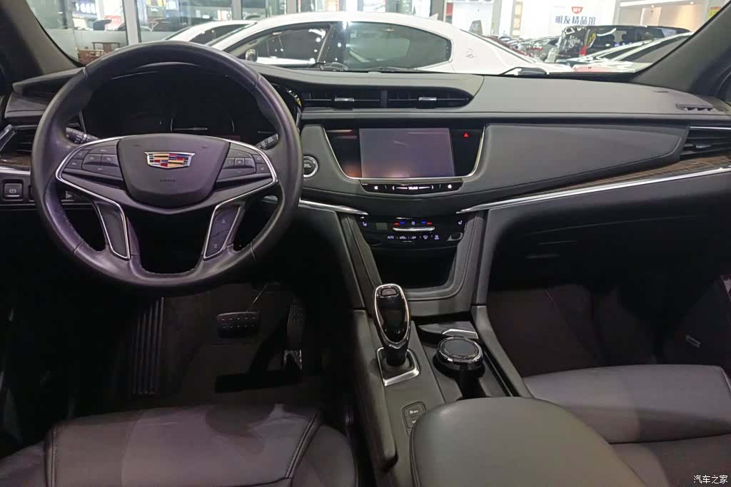 Cadillac XT5, 2019 12