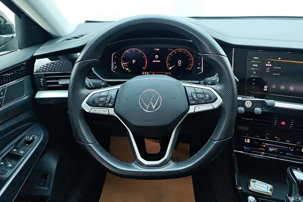 Volkswagen Passat, 2022 15