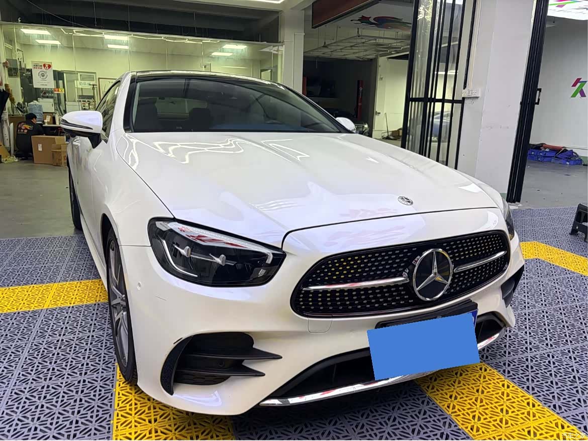 Mercedes-Benz E-Class, 2022 3