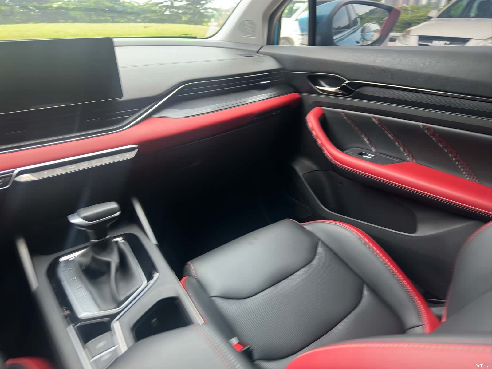 Geely Emgrand, 2022 7