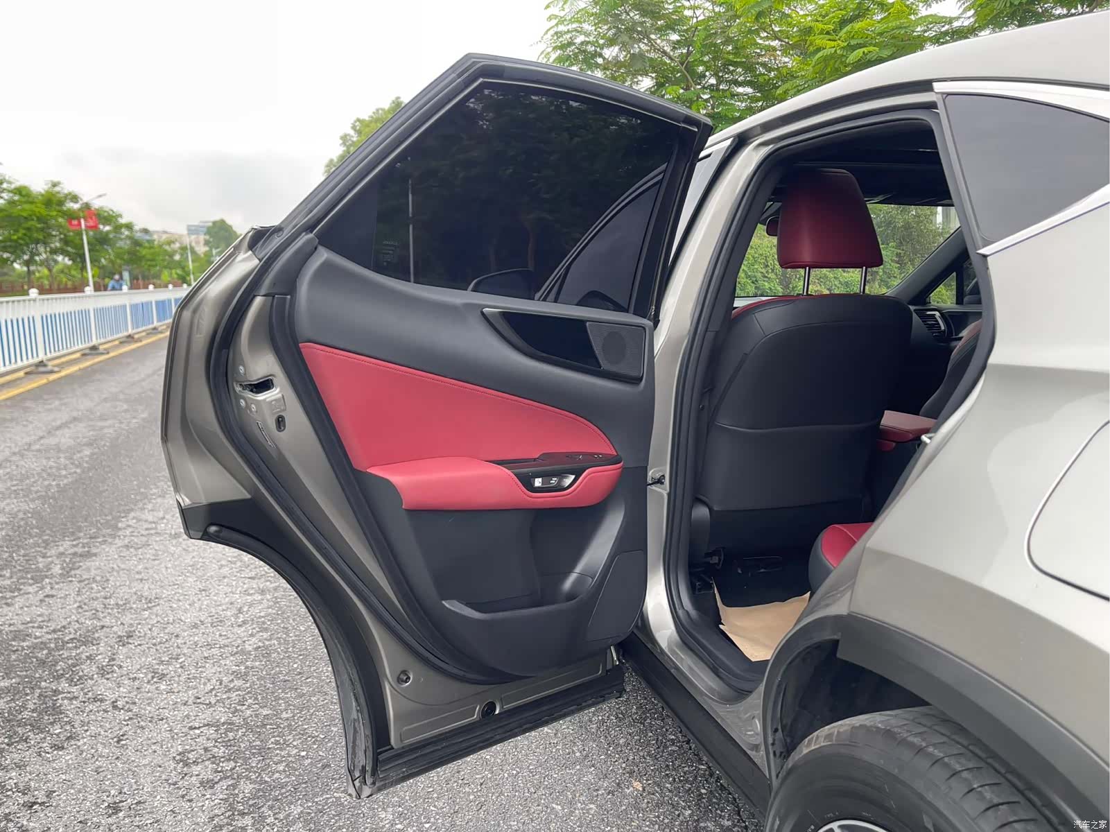 Lexus NX, 2022 29