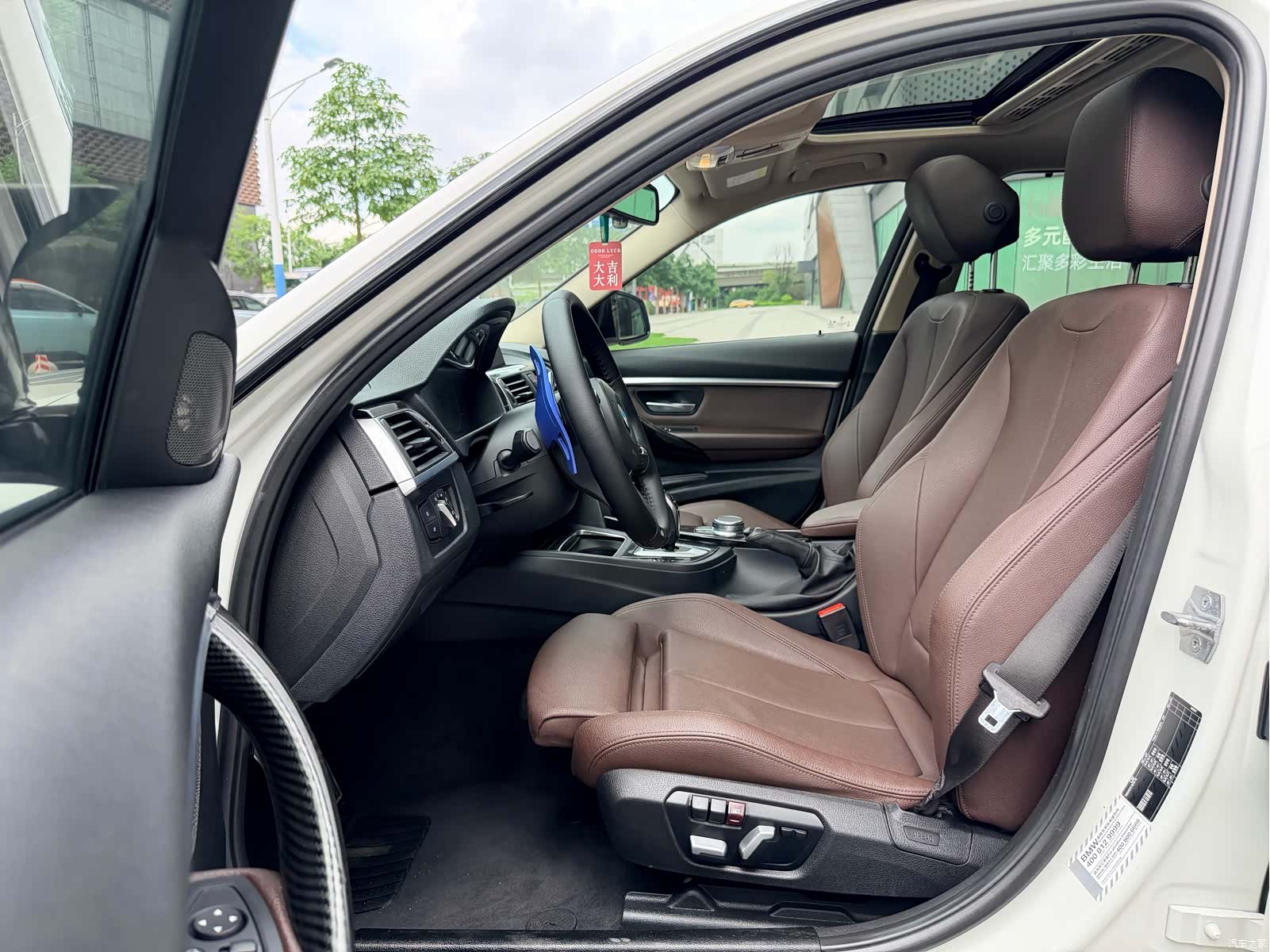BMW 3 Series, 2019 10
