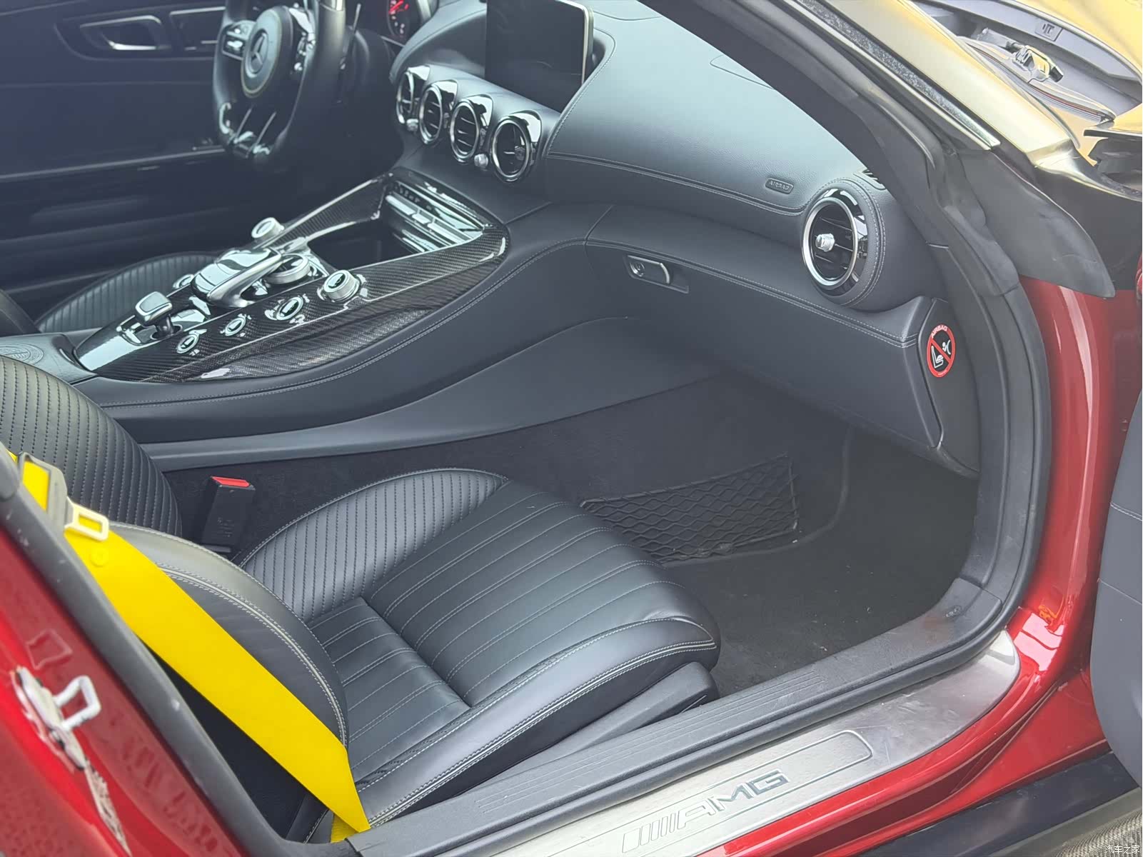 MG AMG, 2015 7