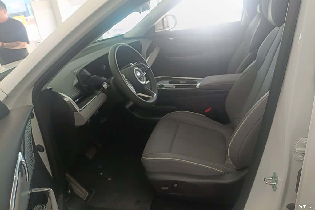 Buick E5, 2025 9
