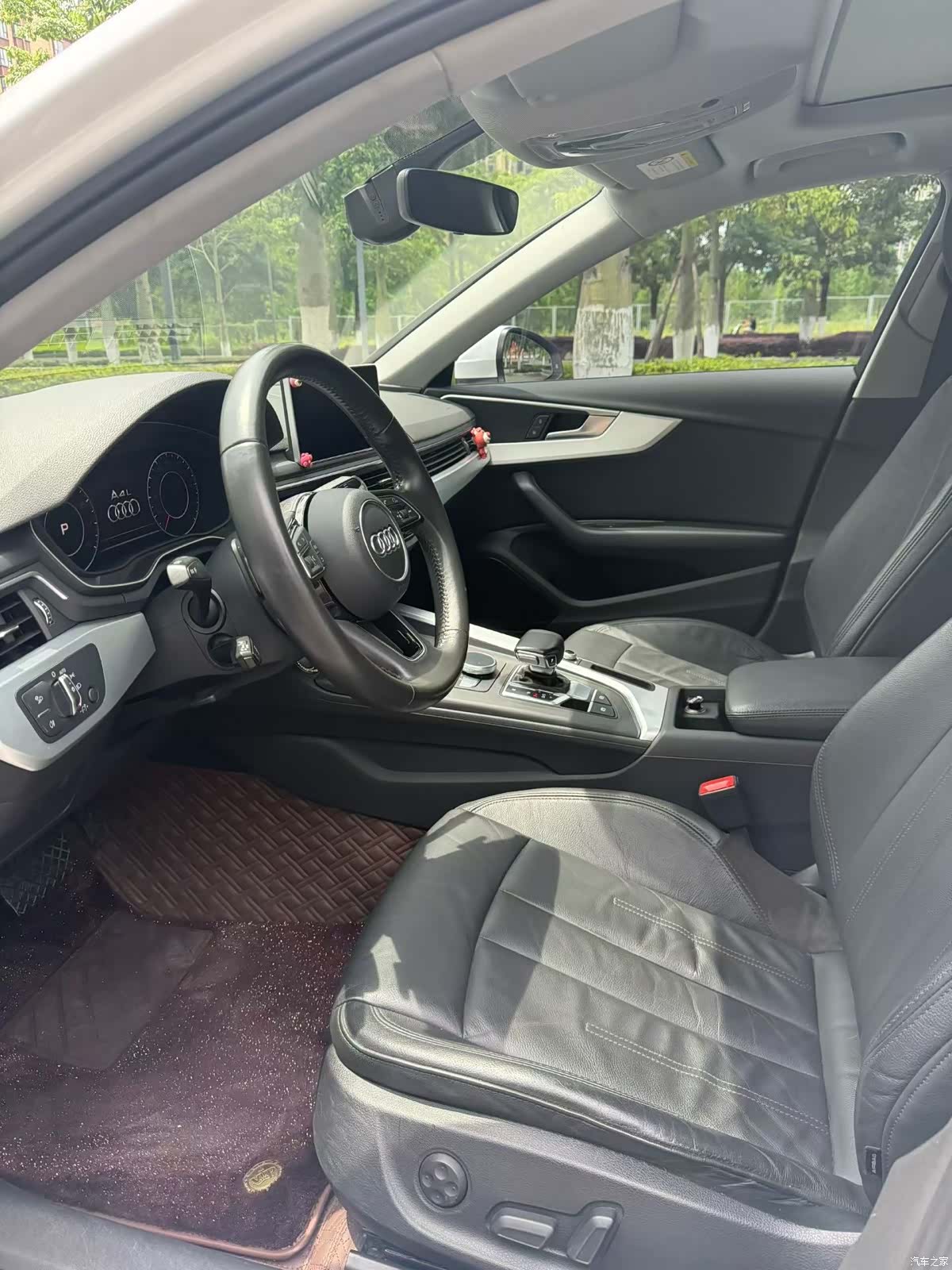 Audi A4L, 2018 7